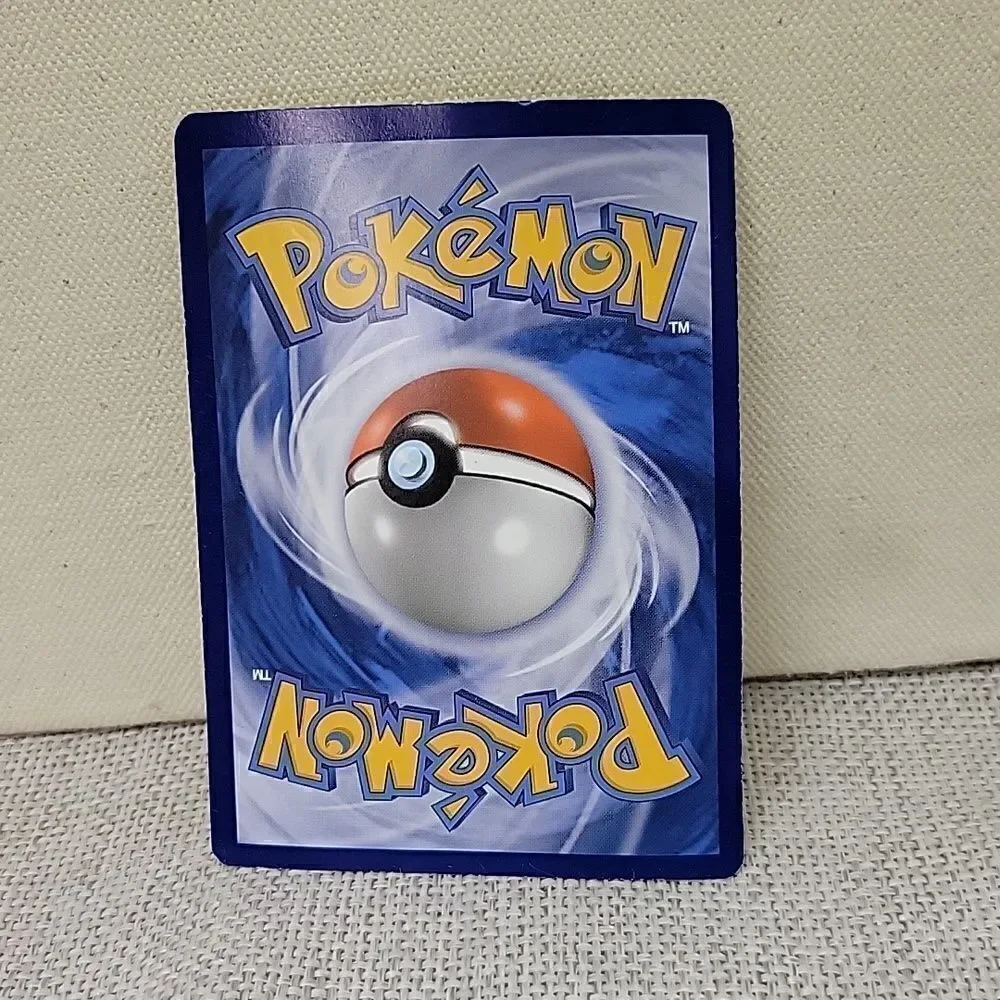 ‎Pokémon assorted figures and guide book